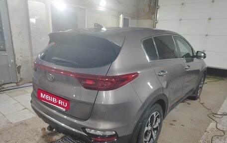 KIA Sportage IV рестайлинг, 2019 год, 2 100 000 рублей, 4 фотография