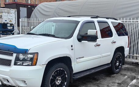 Chevrolet Tahoe III, 2008 год, 1 700 000 рублей, 2 фотография