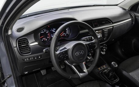 KIA Rio IV, 2017 год, 1 059 000 рублей, 10 фотография