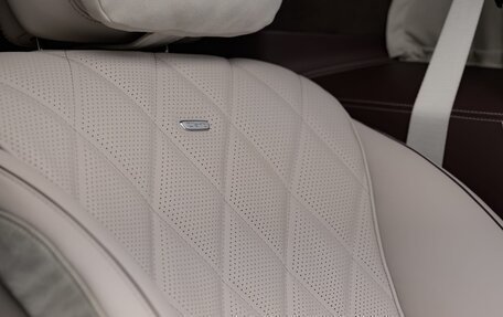 Mercedes-Benz V-Класс, 2024 год, 45 700 000 рублей, 15 фотография