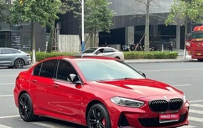 BMW 1 серия, 2022 год, 1 400 000 рублей, 1 фотография