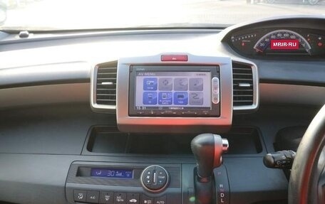 Honda Freed I, 2016 год, 925 000 рублей, 15 фотография