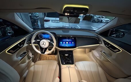 Mercedes-Benz E-Класс, 2024 год, 6 740 000 рублей, 6 фотография