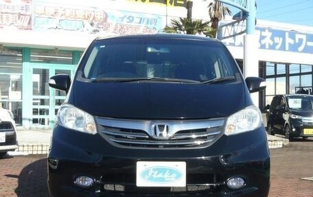 Honda Freed I, 2016 год, 950 000 рублей, 2 фотография