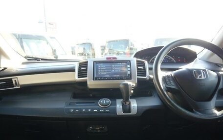 Honda Freed I, 2016 год, 950 000 рублей, 9 фотография