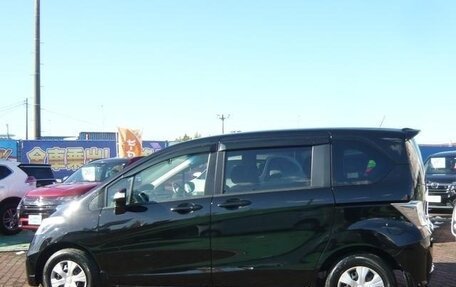 Honda Freed I, 2016 год, 950 000 рублей, 7 фотография