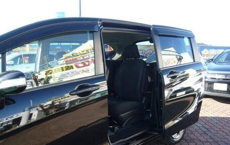 Honda Freed I, 2016 год, 950 000 рублей, 22 фотография