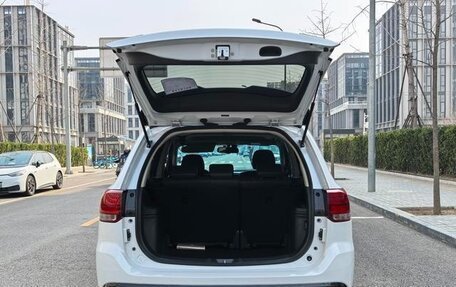 Mitsubishi Outlander III рестайлинг 3, 2022 год, 2 130 000 рублей, 9 фотография