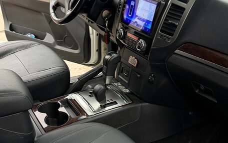 Mitsubishi Pajero IV, 2021 год, 3 699 000 рублей, 8 фотография