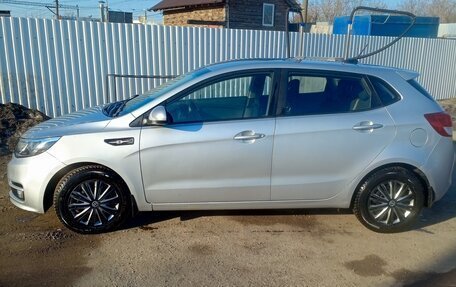 KIA Rio III рестайлинг, 2017 год, 1 000 000 рублей, 3 фотография