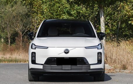 Volvo XC70, 2026 год, 6 450 000 рублей, 2 фотография