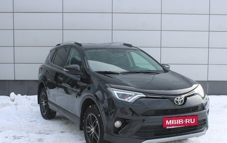 Toyota RAV4, 2017 год, 2 135 000 рублей, 3 фотография