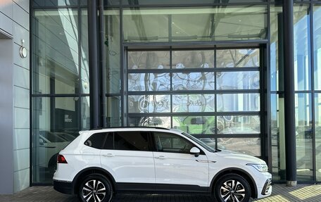 Volkswagen Tiguan II, 2022 год, 2 650 000 рублей, 5 фотография