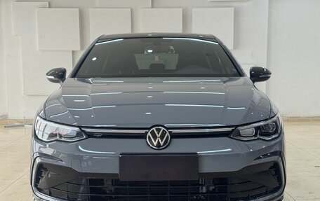 Volkswagen Golf VIII, 2022 год, 2 100 000 рублей, 2 фотография