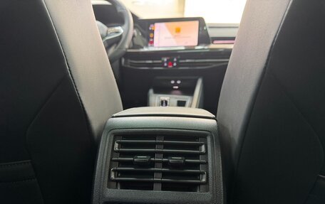 Volkswagen Golf VIII, 2022 год, 2 100 000 рублей, 14 фотография