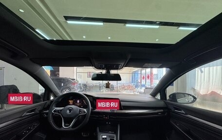 Volkswagen Golf VIII, 2022 год, 2 100 000 рублей, 8 фотография