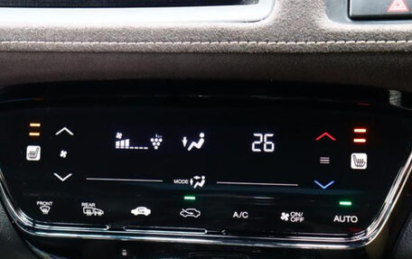 Honda Vezel, 2020 год, 1 690 000 рублей, 20 фотография