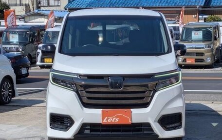 Honda Stepwgn IV, 2019 год, 1 500 000 рублей, 3 фотография