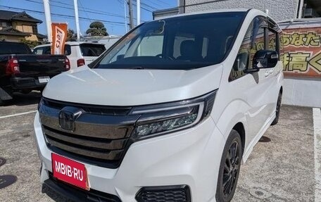 Honda Stepwgn IV, 2019 год, 1 500 000 рублей, 2 фотография