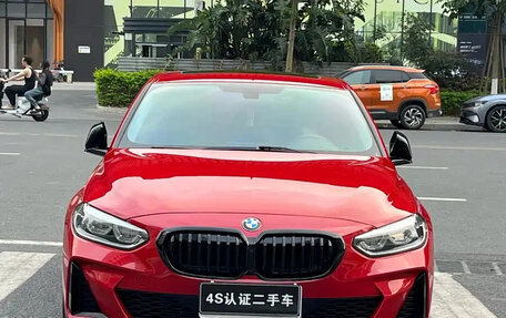 BMW 1 серия, 2022 год, 1 400 000 рублей, 2 фотография