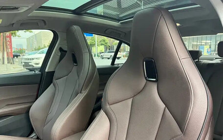 BMW 1 серия, 2022 год, 1 400 000 рублей, 14 фотография