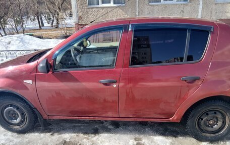 Renault Sandero I, 2010 год, 170 000 рублей, 2 фотография