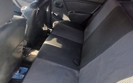 Renault Sandero I, 2010 год, 170 000 рублей, 19 фотография