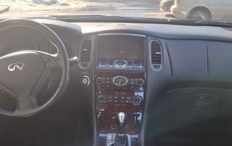 Infiniti QX50 I рестайлинг, 2014 год, 1 950 000 рублей, 16 фотография