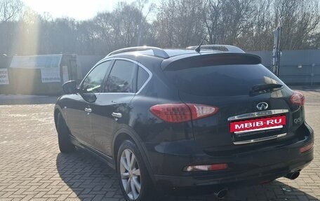 Infiniti QX50 I рестайлинг, 2014 год, 1 950 000 рублей, 8 фотография