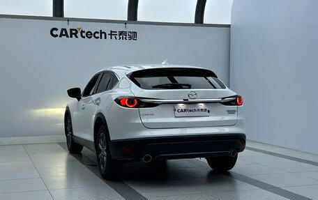 Mazda CX-4, 2023 год, 1 900 000 рублей, 4 фотография