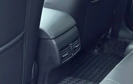 Mazda CX-4, 2023 год, 1 900 000 рублей, 14 фотография