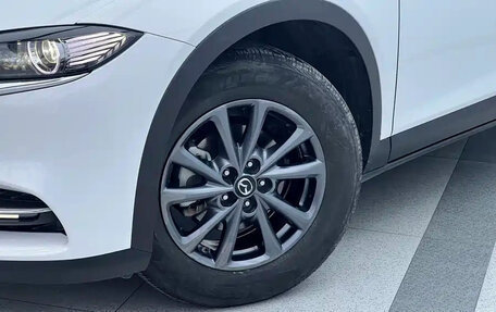 Mazda CX-4, 2023 год, 1 900 000 рублей, 7 фотография