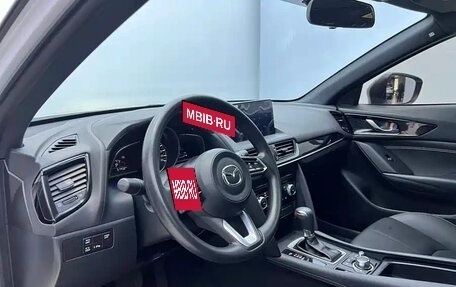 Mazda CX-4, 2023 год, 1 900 000 рублей, 9 фотография
