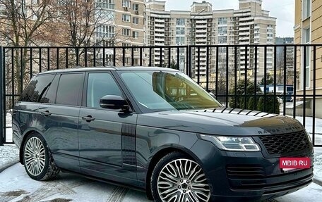 Land Rover Range Rover IV рестайлинг, 2019 год, 8 900 000 рублей, 3 фотография