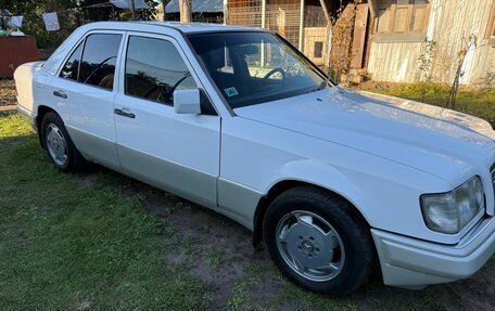 Mercedes-Benz W124, 1993 год, 1 090 000 рублей, 3 фотография