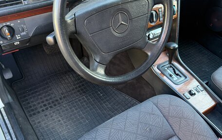 Mercedes-Benz W124, 1993 год, 1 090 000 рублей, 9 фотография