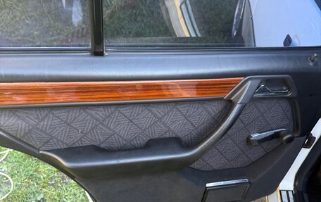 Mercedes-Benz W124, 1993 год, 1 090 000 рублей, 14 фотография