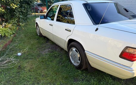Mercedes-Benz W124, 1993 год, 1 090 000 рублей, 5 фотография