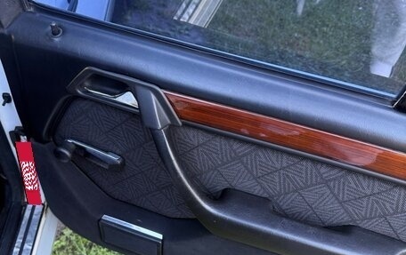 Mercedes-Benz W124, 1993 год, 1 090 000 рублей, 13 фотография