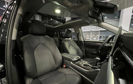 Toyota Highlander, 2025 год, 5 700 000 рублей, 29 фотография