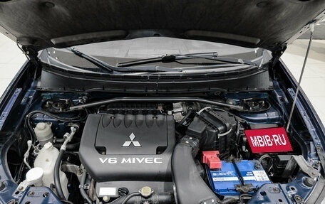 Mitsubishi Outlander III рестайлинг 3, 2007 год, 1 370 000 рублей, 11 фотография