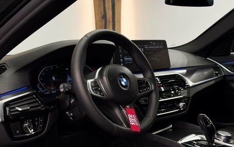 BMW 5 серия, 2021 год, 5 500 000 рублей, 10 фотография