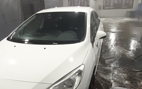 Peugeot 408 I рестайлинг, 2019 год, 916 000 рублей, 2 фотография