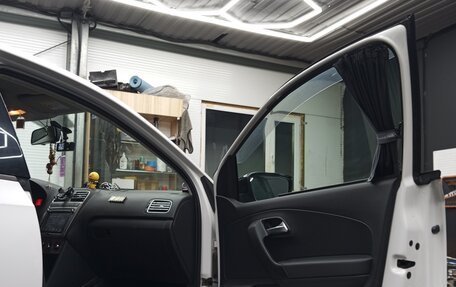 Volkswagen Polo VI (EU Market), 2014 год, 935 000 рублей, 25 фотография