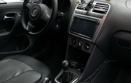 Volkswagen Polo VI (EU Market), 2014 год, 935 000 рублей, 32 фотография