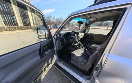 Mitsubishi Pajero III рестайлинг, 2003 год, 1 250 000 рублей, 12 фотография