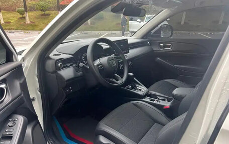 Honda Vezel, 2023 год, 1 600 000 рублей, 14 фотография