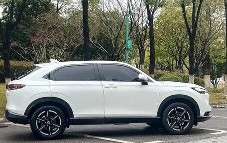 Honda Vezel, 2023 год, 1 600 000 рублей, 4 фотография