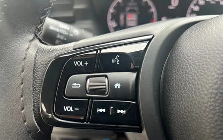 Honda Vezel, 2023 год, 1 600 000 рублей, 9 фотография