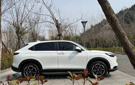 Honda Vezel, 2023 год, 1 600 000 рублей, 4 фотография